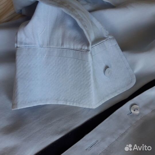 Продам рубашку школьную