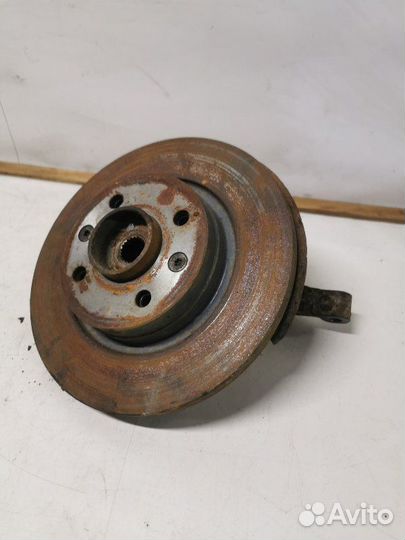 Кулак поворотный передний правый Renault Logan 1