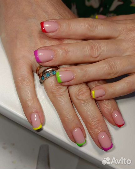 Мастер маникюра и педикюра