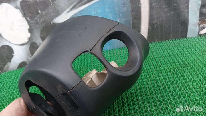 Кожуx рулeвой колонки Renault Scenic I