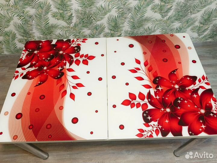 Кухонный стол