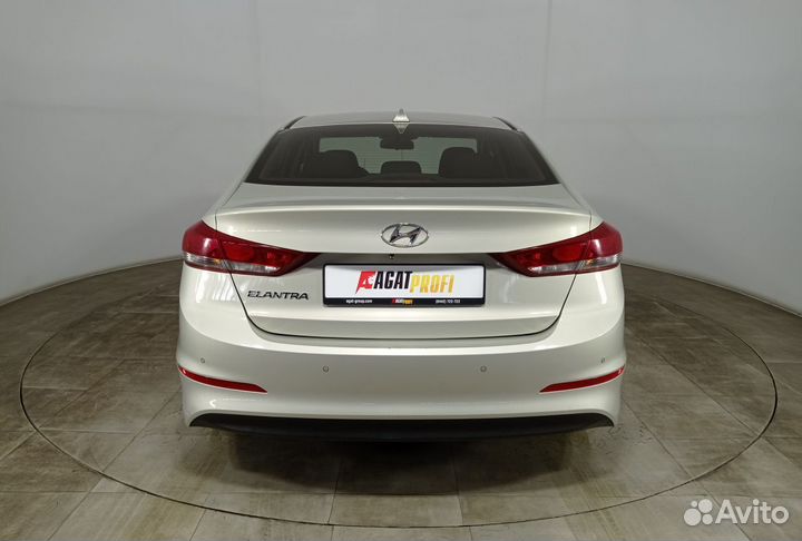 Hyundai Elantra 1.6 AT, 2017, 163 000 км