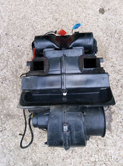 Печка, вентилятор отопителя ауди 100с4, а6с4 а6с5