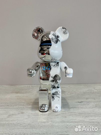 Фигурка bearbrick робот 2G