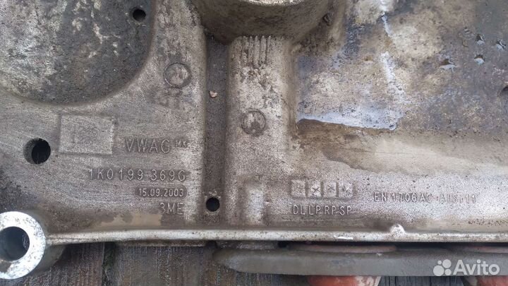 Подрамник передний Volkswagen Jetta 5