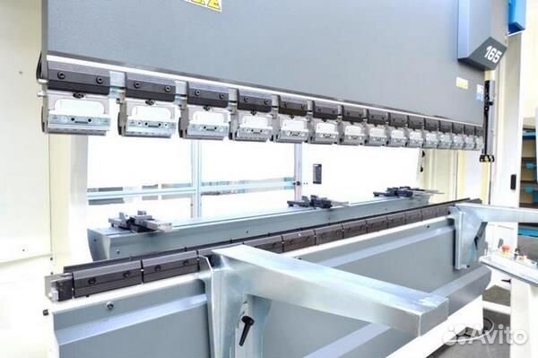 Листогибочный гидравлический пресс HBM 63/2624