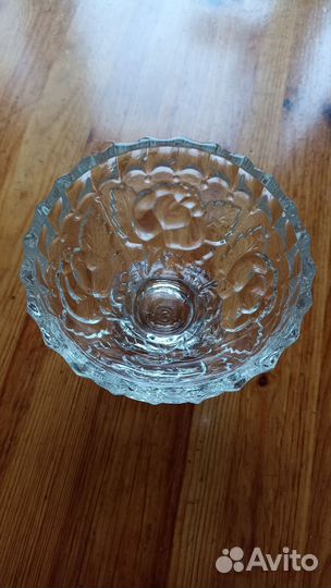 Конфетница стеклянная