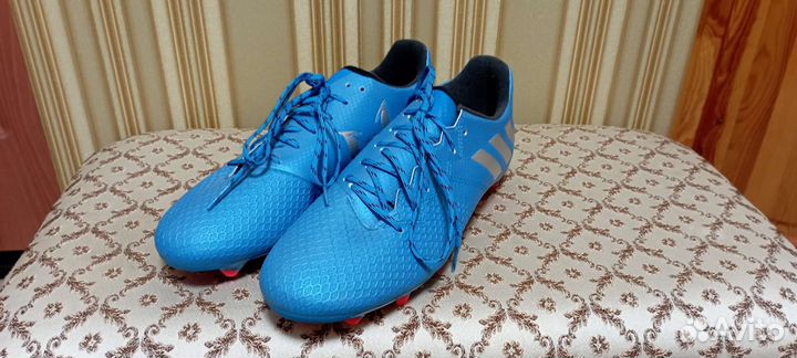 Футбольные бутсы Adidas