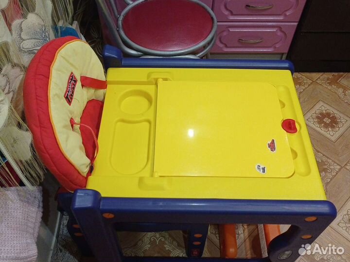 Стульчик для кормления