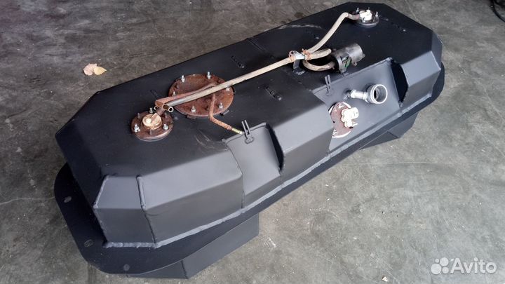 Бак топливный Mitsubishi Pajero бензобак Паджеро