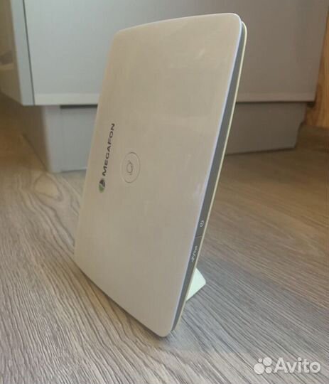 Роутер megafon b683