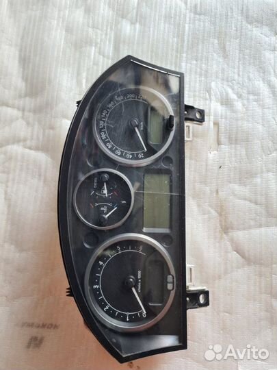 Панель приборов Land Rover Discovery 3 2005