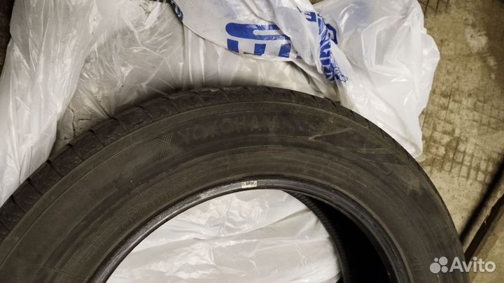 Yokohama BluEarth AE50 215/65 R17