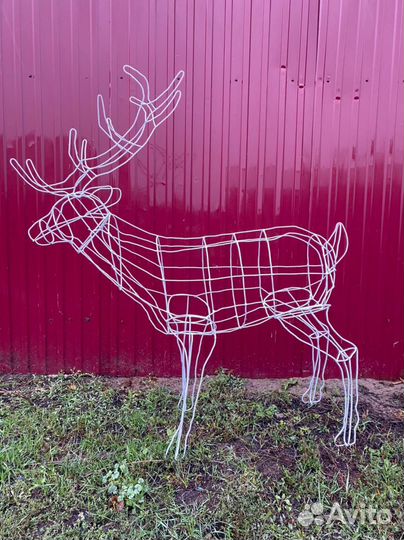 Олень из проволоки