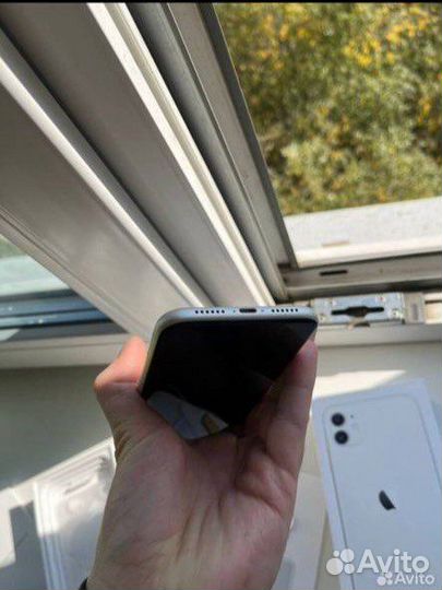 Телефон iPhone 11 128 gb