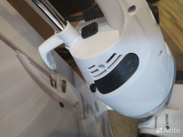 Вертикальные пылесосы Vitek