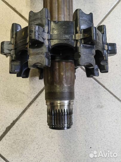 Вал привода гусеницы BRP ski-doo Summit