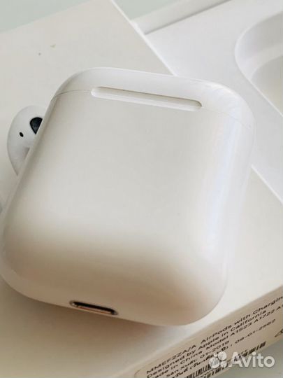 AirPods кейс 1и 2 поколение, Pro оригинал