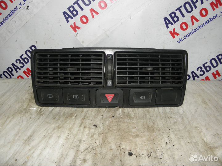 Дефлектор Volkswagen Golf GTI IV 1J0819728C