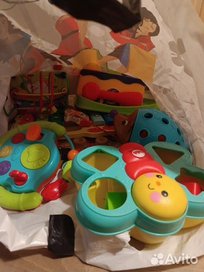 Детская одежда и игрушки пакетом
