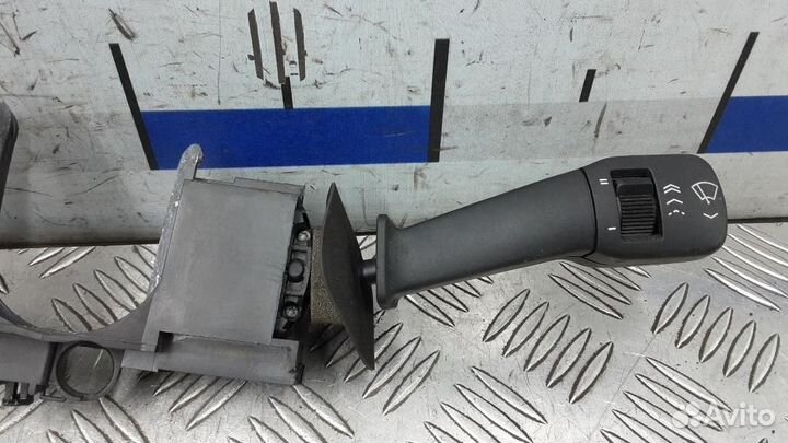 Переключатель поворотов подрулевой BMW 5-Series/M5