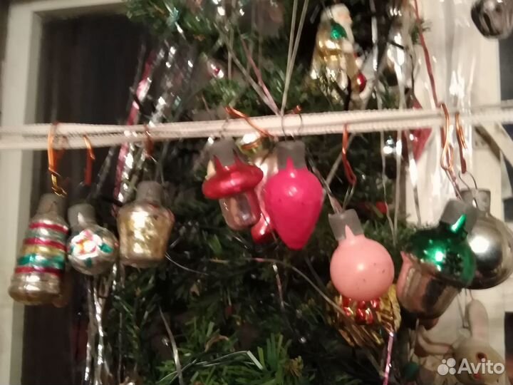 Елка искусственная СССР с игрушками