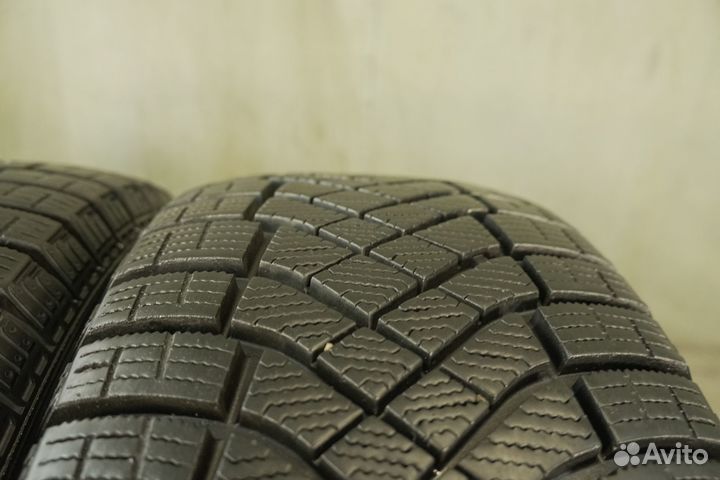 Pirelli Ice Zero FR 205/55 R16 94T