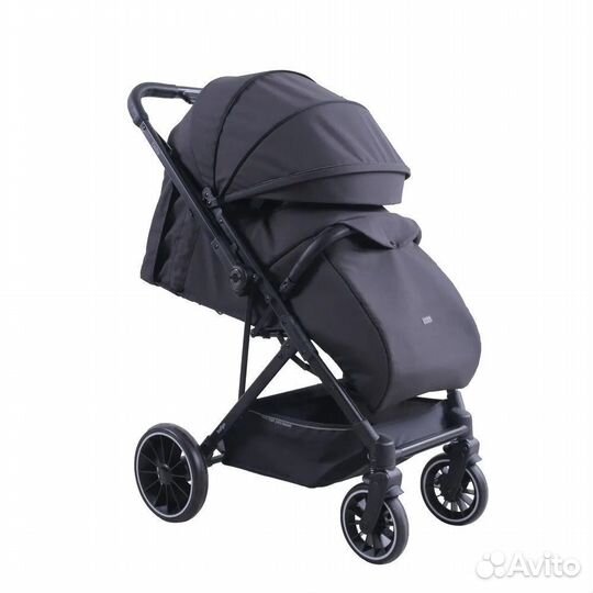 Прогулочная коляска с перекидной ручкой