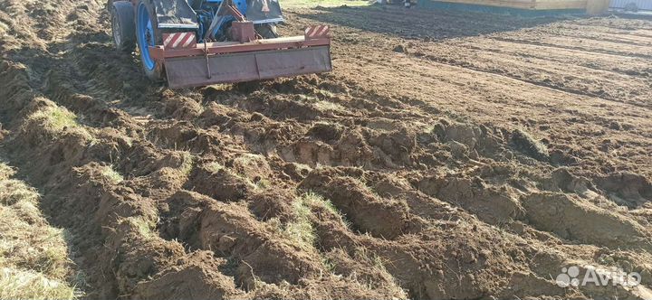 Вспашка земли (плуг-фреза)