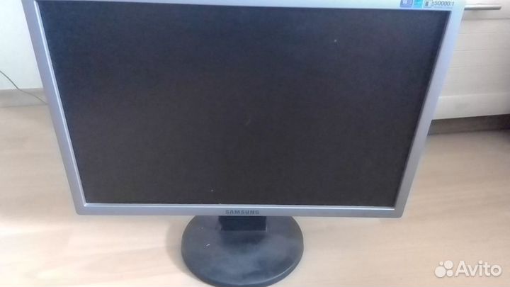Монитор samsung