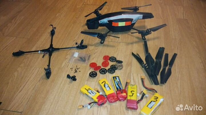 Квадрокоптер parrot ar. drone 2.0 +запчасти к нему