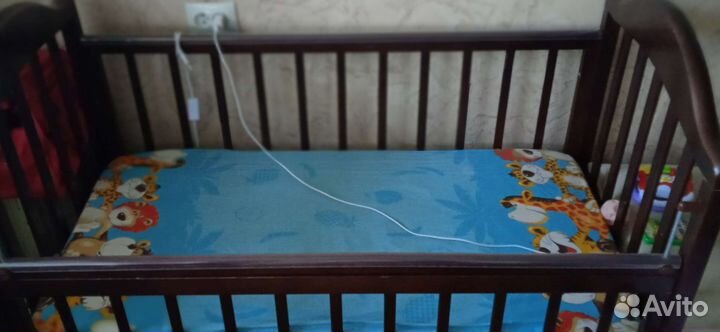 Кроватка детская (без маятника)