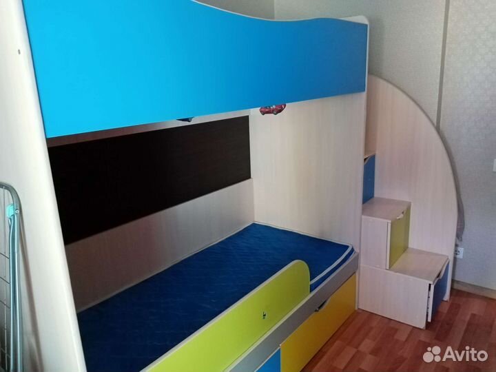 Двухъярусная кровать бу