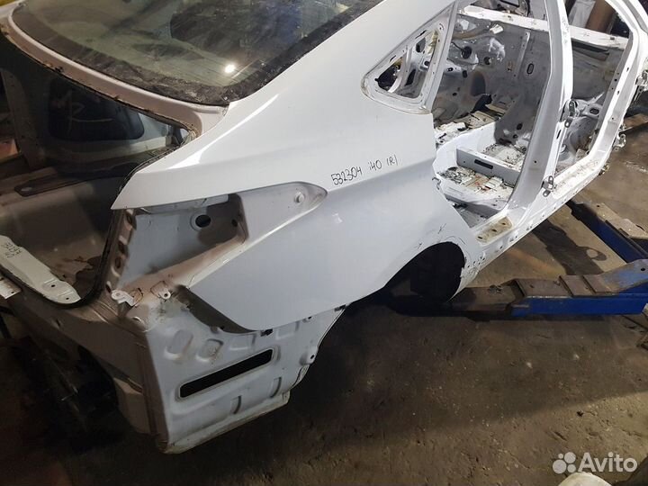 Крыло заднее правое седан (Hyundai i40)