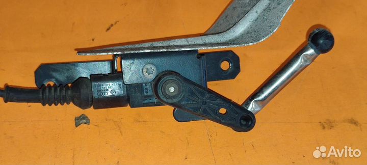 Датчик положения кузова VAG 1T0907503