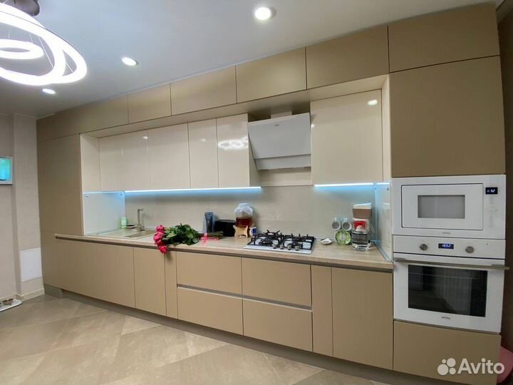 Угловая кухня на заказ. Производство