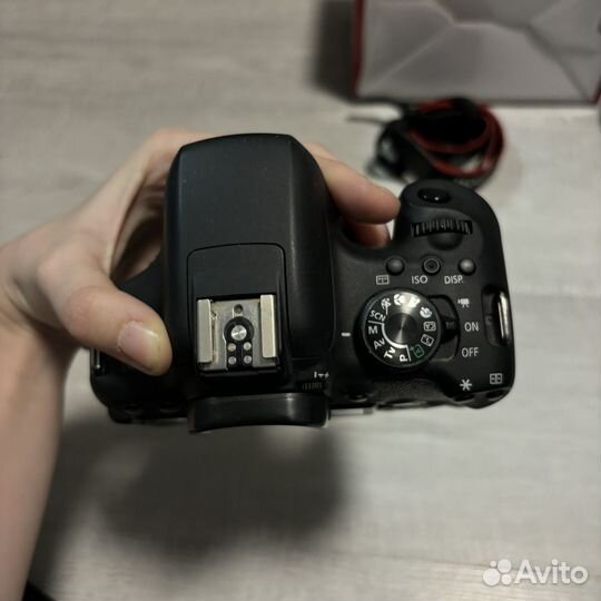 Canon EOS 750D body