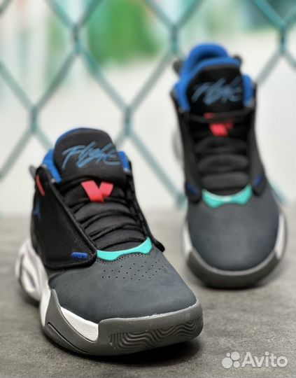 Кроссовки nike air jordan max aura 4