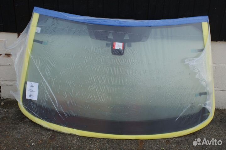 Лобовое стекло с заменой