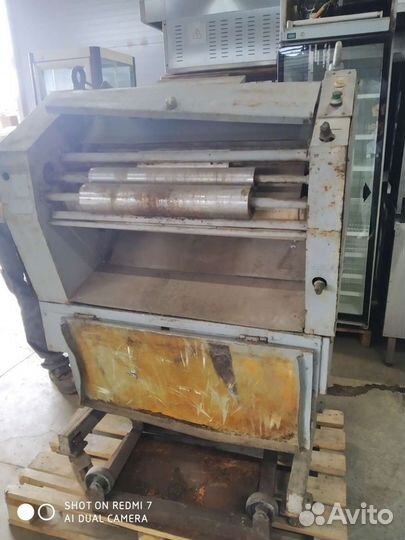 Тестозакаточная машина, закатка