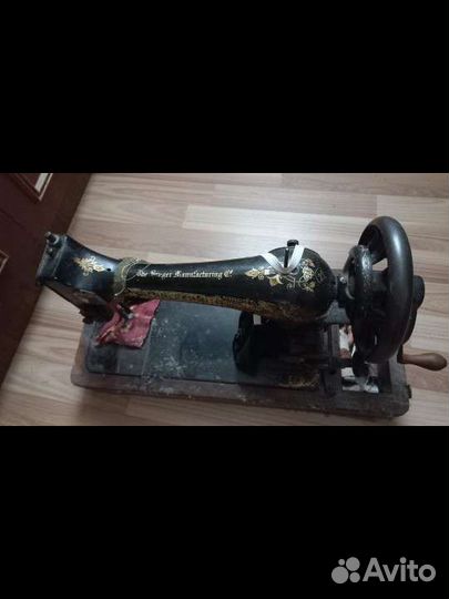Швейная машина Singer