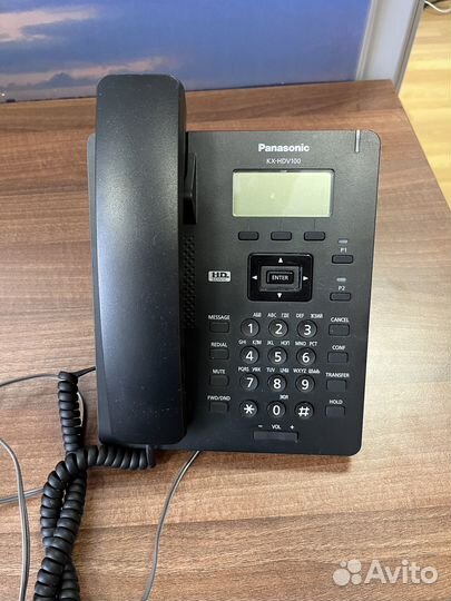 VoIP-телефон Panasonic KX-HDV100