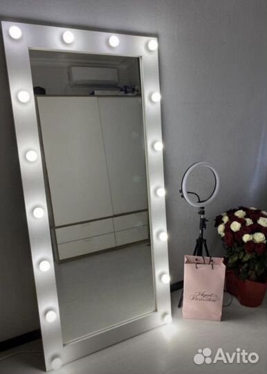 Гримерное зеркало с лампочками 175/75