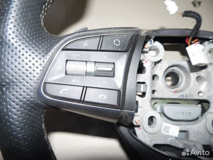 Руль рулевое колесо хендай дженезис genesis g70