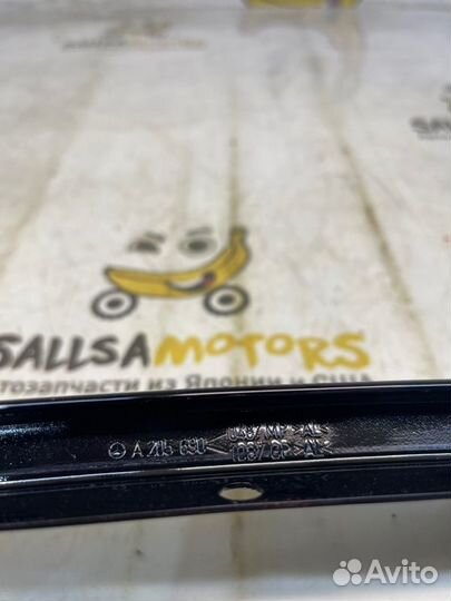 Накладка двери задняя правая Mercedes-Benz C180