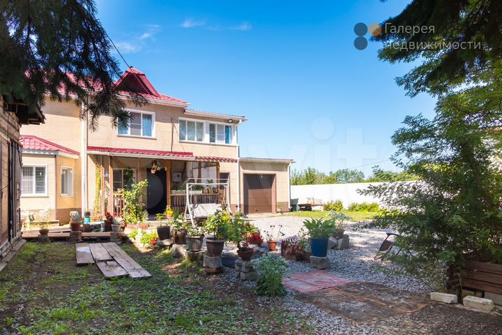 Коттедж 264 м² на участке 14,5 сот.