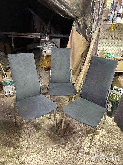 Перетяжка мягкой мебели ремонт диванов