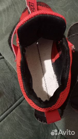 Кроссовки спортивные мягкие легкие