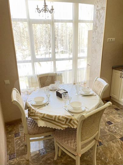 2-к. квартира, 94 м², 2/8 эт.