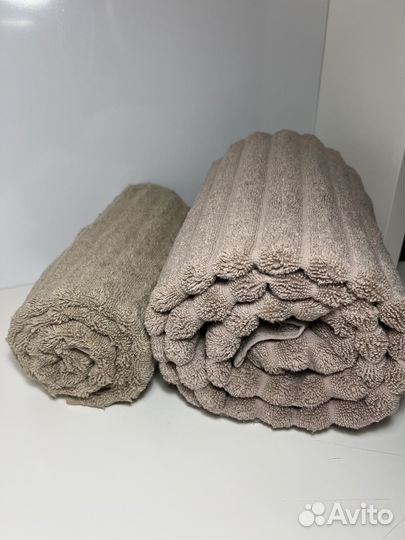 Махровые полотенца новые